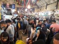 بازدید مسافران نوروزی از فروشگاه حافظیه 