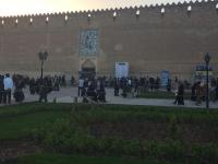 بازدید مسافران نوروزی از نمایشگاه صنایع دستی در محل ارگ کریمخانی